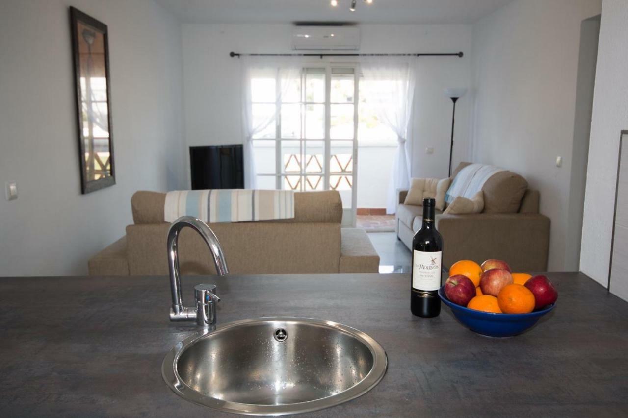 Puerto De La Duquesa Beach Apartment Castillo de Sabinillas Zewnętrze zdjęcie
