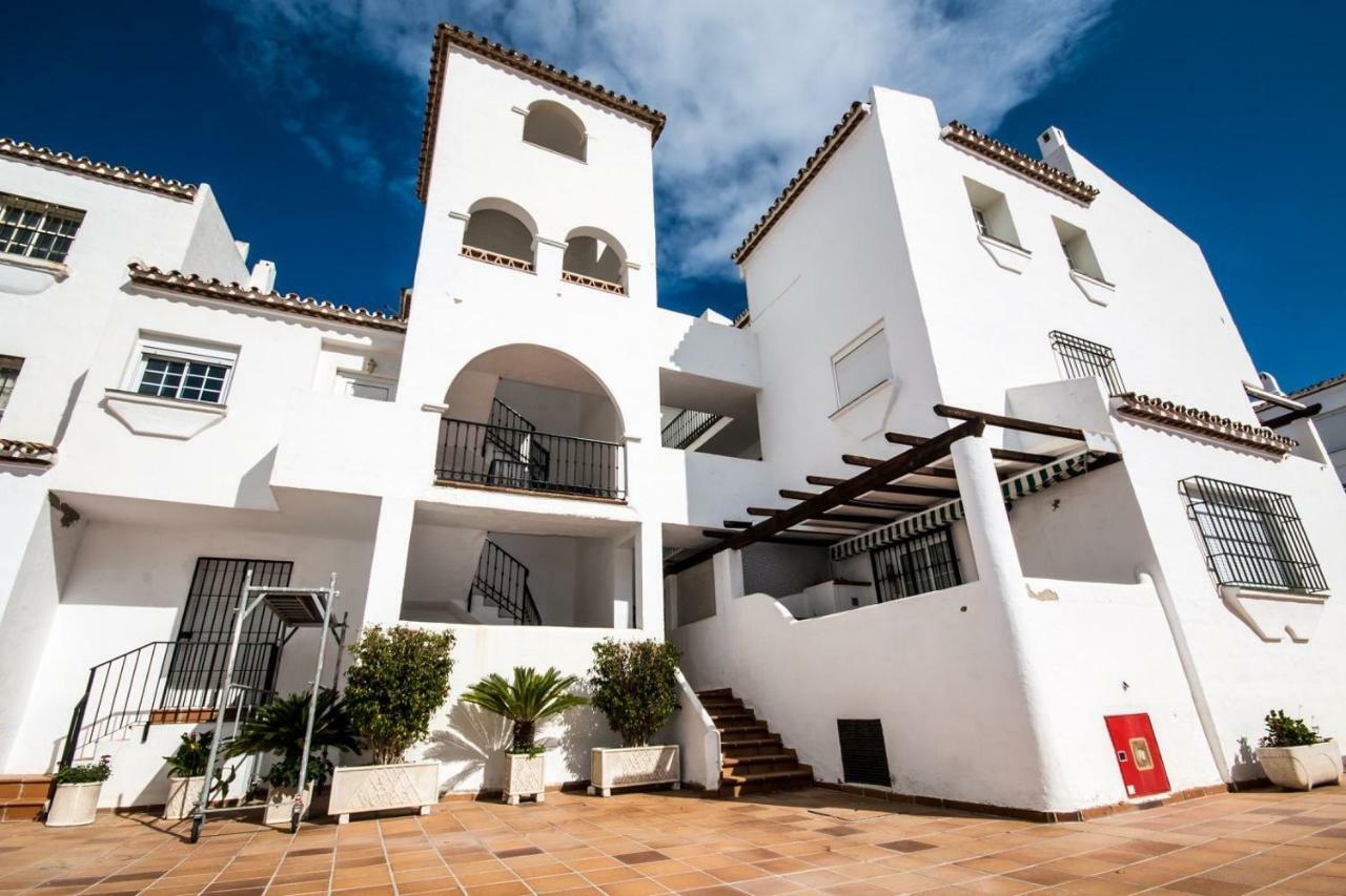 Puerto De La Duquesa Beach Apartment Castillo de Sabinillas Zewnętrze zdjęcie